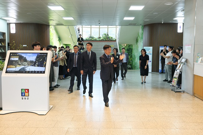 강원철원-3선 이현종 군수 12년 군정 마무리하고 이임